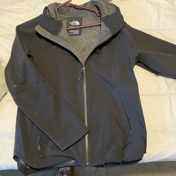 The North Face All Weather Proof Women’s jacket - Picture 2 of 4
